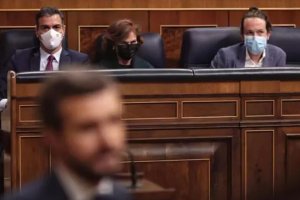 El \'no\' del PP, clave para mantener a Pedro Sánchez en la Moncloa.