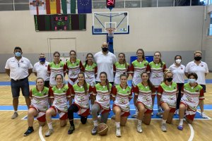 Una imagen del estreno para las almerienses.