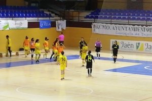 Una jugada del partido.