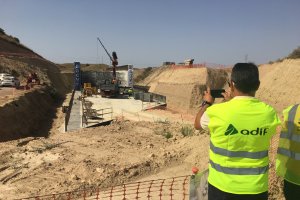 Obras del AVE cerca de la Venta del Pobre.