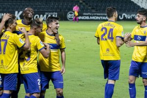 Celebrando uno de los goles frente al Castellón.