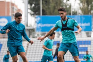 Néstor Querol en el entrenamiento del CE Sabadell.