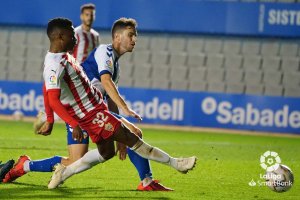 Ramazani en una jugada.