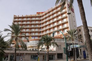 Gran Hotel Almería ubicado en el corazón de la ciudad.