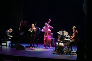 Daniel García Trio y Maureen Choi, en su actuación en Almerijazz.