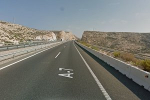 La A-7, a la altura del lugar en el que se ha producido la colisión.