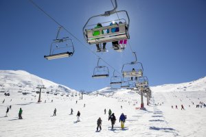 Sierra Nevada ofrece un programa de experiencias únicas para disfrutar de la nieve.