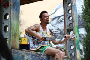 El activista y cantautor Viruta.