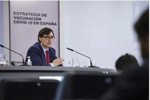 El ministro de Sanidad, Salvador Illa, interviene durante una rueda de prensa.