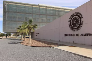 Forma parte de este consorcio junto al Tyndall Centre for Climate Change Research de la Universidad de Manchester y la Universidad de Mondragón