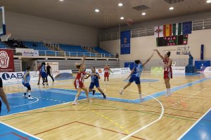 Las jugadoras rojillas realizaron un gran partido.