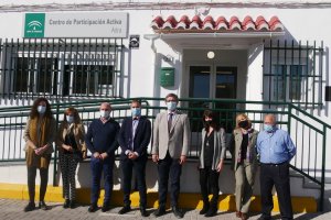 Visita al centro de Participación Activa de Adra.