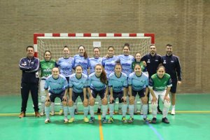 Las jugadoras ejidenses posan antes del encuentro.