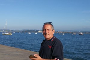 Jesús llegó a Alcudia de Monteagud en agosto de este año y volvió a abrir la farmacia del pueblo.