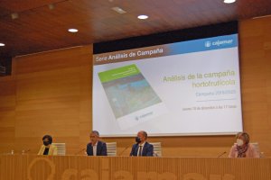 Presentación ayer del Informe de Campaña de Cajamar Caja Rural