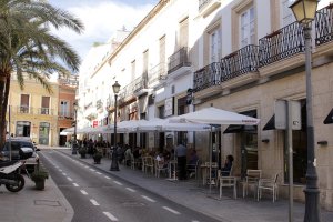 Los hosteleros de Almería piden a la Junta que rectifique las medidas acordadas.