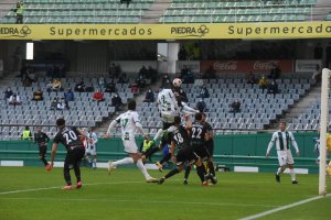 Una jugada del partido.