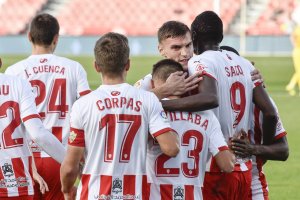 El Almería quiere seguir con su gran progresión ganando al Espanyol.