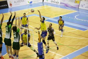 Partidazo entre dos grandes en el Moisés Ruiz.