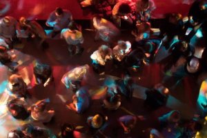 Los bares amplían su horario de apertura esta noche y en Nochevieja.