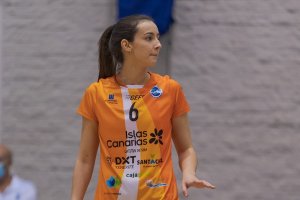 Marta Ruano, siempre atenta.