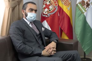 El hombre fuerte del ministro saudí en Almería.