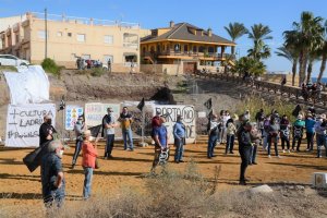 Manifestación contra la construcción de 24 viviendas en el yacimiento, el pasado 20 de diciembre.
