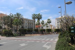 El centro de Almería desierto durante el confinamiento.