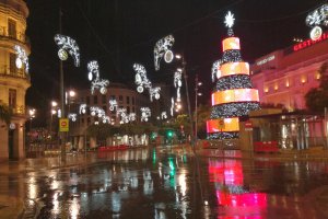 La borrasca atlántica volvió a regar las calles de la capital y del resto de la provincia