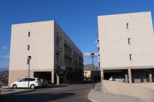 Exterior de la promoción de viviendas en Gádor.