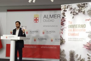 Carlos Sánchez durante la presentación de las visitas guiadas
