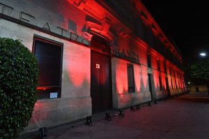 Luces rojas en el Cervantes en septiembre en la iniciativa Alerta Roja.