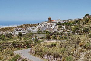 Panorámica del municipio almeriense de Enix. Foto de Pako Manzano.