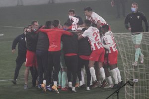 Celebración del equipo tras derrotar a Osasuna en los penaltis.