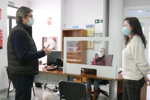 Manuel Cortés y Patricia Berenguel en el consistorio.