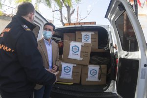 Inicio del reparto de mascarillas gratuitas.