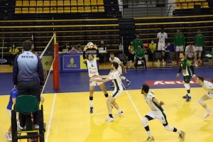 Una jugada del partido.