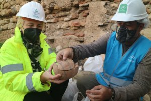 Los trabajos han puesto al descubierto potentes estructuras en torno a la muralla norte, a la altura del segundo recinto..