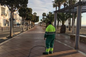 Labores de desinfección en Carboneras.