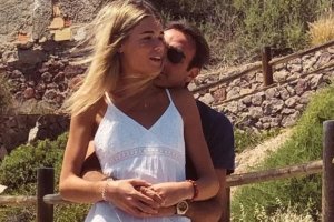 Ana Soria y Enrique Ponce muestran su amor en redes.