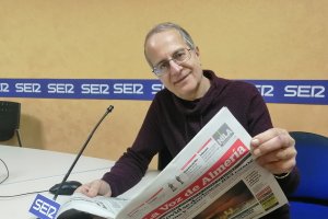 Tony Fernández con LA VOZ de Almería.