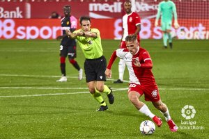 González Esteban en el partido Girona-Mallorca (0-1).