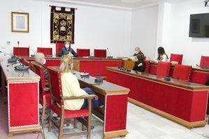 La última junta de Gobierno del Ayuntamiento de Adra.