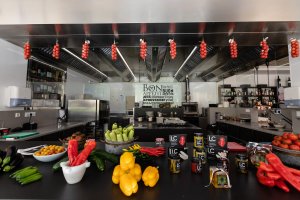 Tony García \'te lleva\' a casa sus mejores creaciones.