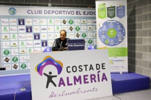 El entrenador celeste.