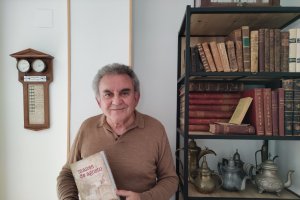 El autor de la novela histórica publicada.