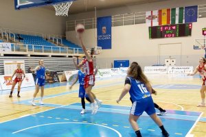 ISE Costa de Almería no puede aprovechar la doble jornada en su cancha.