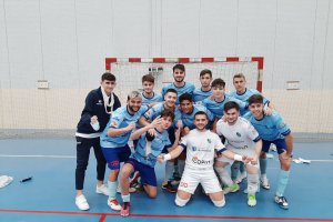 Los celestes posando tras la victoria.