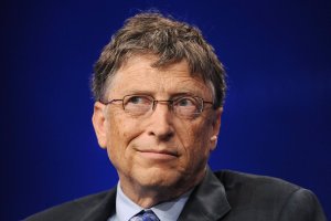 Bill Gates se pronuncia sobre cuándo se podrá volver a viajar.