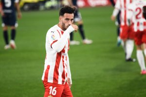 El futbolista de Sanlúcar de Barrameda celebra su tanto al Lugo.